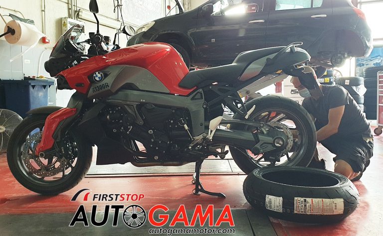 CAMBIO NEUMATICOS BRIDGESTONE Y REVISION COMPLETA BMW K1300R FIRST STOP GRANADA AUTOGAMA MOTOR 768x474
